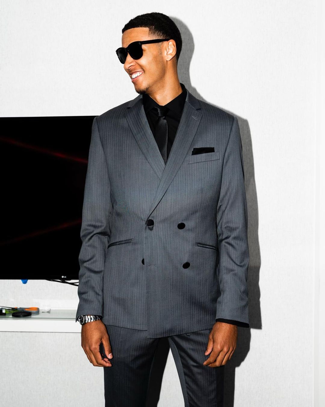 Picture of the 6 ft 8 in (2.03 m) tall American power forward of Sacramento Kings